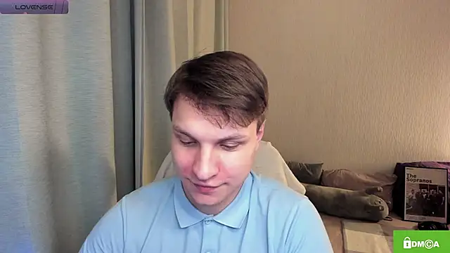 Snapshot of handsome_guy01 chatting on 06-11-26, 10:18 handsome guy01 online show from 06-11-26, 10:18