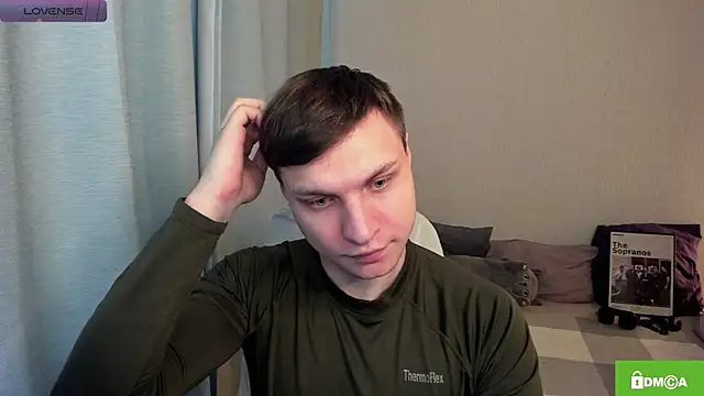 Snapshot of handsome_guy01 chatting on 06-02-26, 04:23 handsome guy01 online show from 06-02-26, 04:23
