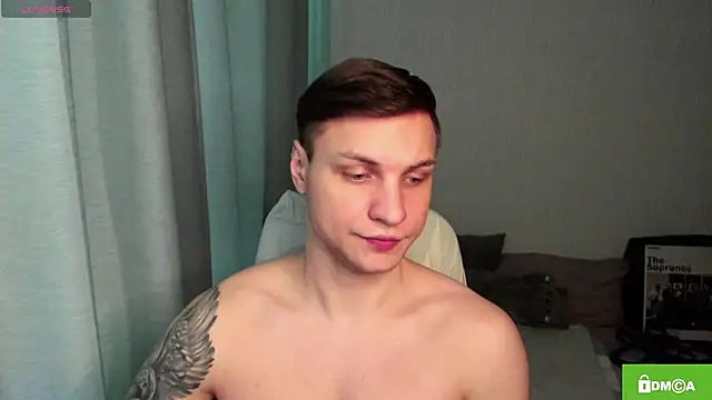 Snapshot of handsome_guy01 chatting on 05-19-26, 07:26 handsome guy01 online show from 05-19-26, 07:26
