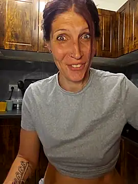 Lenchen  online show from 04-11-26, 08:12