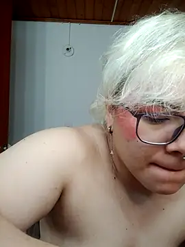 amalia love online show from 10-30-25, 06:34