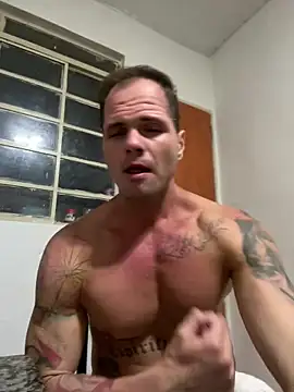 Snapshot of Giricotta chatting on 05-21-26, 02:42 Giricotta online show from 05-21-26, 02:42