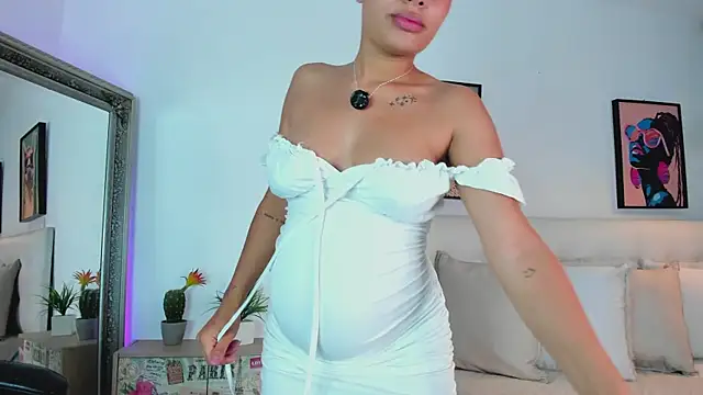 Snapshot of lissbrown chatting on 07-11-26, 12:49 lissbrown online show from 07-11-26, 12:49