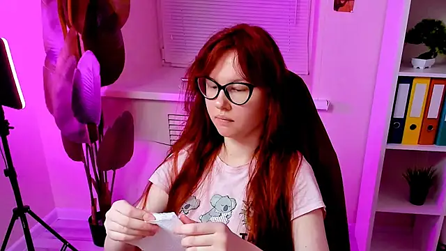 CarolGiggly online show from 11-04-25, 07:12