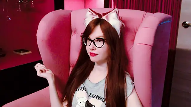 Snapshot of CarolGiggly chatting on 12-04-24, 04:59 CarolGiggly online show from 12-04-24, 04:59