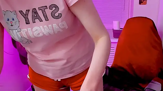 CarolGiggly online show from 10-23-25, 08:13