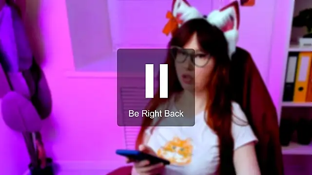 Snapshot of CarolGiggly chatting on 09-23-25, 06:04 CarolGiggly online show from 09-23-25, 06:04