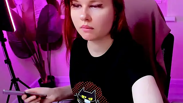 CarolGiggly online show from 11-23-25, 12:09