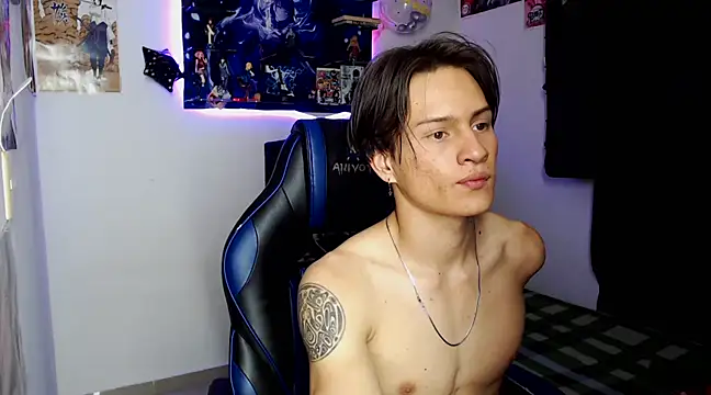 Snapshot of sr_jaeger chatting on 03-17-25, 10:51 sr jaeger online show from 03-17-25, 10:51