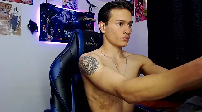 Snapshot of sr_jaeger chatting on 03-15-25, 08:10 sr jaeger online show from 03-15-25, 08:10