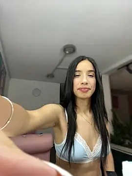 Snapshot of Praga_Pink chatting on 02-15-26, 05:52 Praga Pink online show from 02-15-26, 05:52