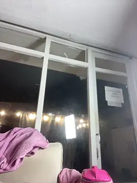 Snapshot of Praga_Pink chatting on 02-09-26, 03:59 Praga Pink online show from 02-09-26, 03:59