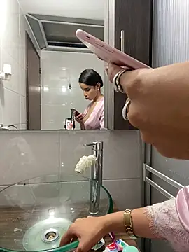 Praga Pink online show from 01-18-25, 03:53