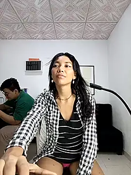Snapshot of lianisrose chatting on 09-11-25, 03:28 lianisrose online show from 09-11-25, 03:28