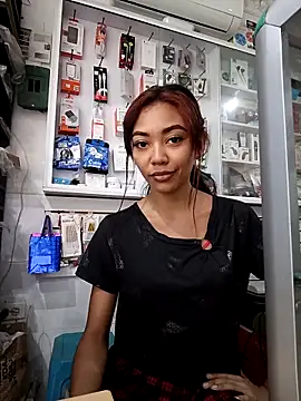 lianisrose online show from 10-26-25, 03:01