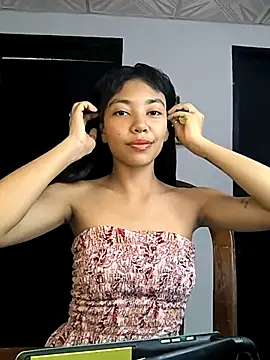 Snapshot of lianisrose chatting on 09-26-25, 10:16 lianisrose online show from 09-26-25, 10:16