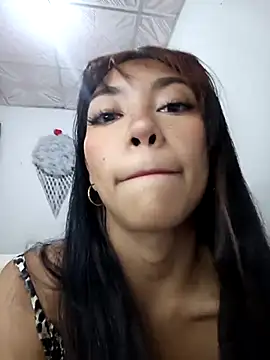 lianisrose online show from 11-23-25, 01:37