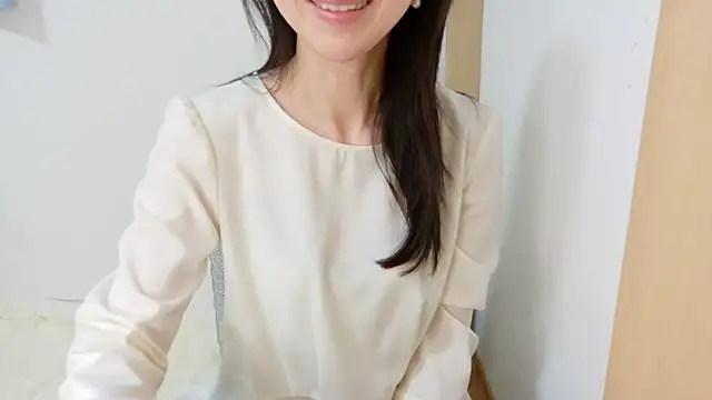 Hana-tan online show from 09-29-25, 10:37