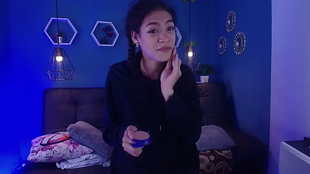 Snapshot of Aurora_ath chatting on 02-13-26, 06:24 Aurora ath online show from 02-13-26, 06:24