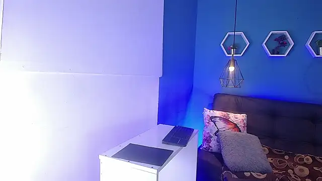 Snapshot of Aurora_ath chatting on 02-10-26, 03:33 Aurora ath online show from 02-10-26, 03:33