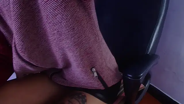 Snapshot of Aurora_ath chatting on 02-25-26, 04:56 Aurora ath online show from 02-25-26, 04:56