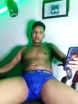 Snapshot of 628-andrew chatting on 01-09-26, 12:17 628-andrew online show from 01-09-26, 12:17