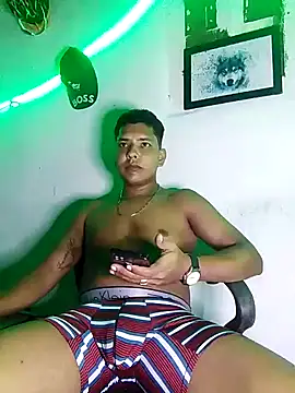 Snapshot of 628-andrew chatting on 01-08-26, 01:11 628-andrew online show from 01-08-26, 01:11