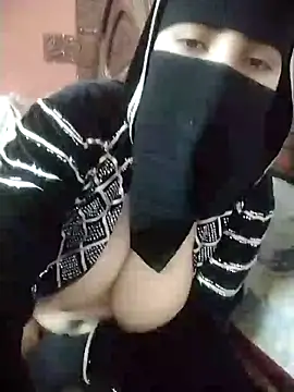 Snapshot of OYN-Dody chatting on 12-15-24, 10:26 OYN-Dody online show from 12-15-24, 10:26