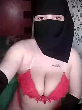 Snapshot of OYN-Dody chatting on 01-04-25, 11:17 OYN-Dody online show from 01-04-25, 11:17