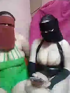 Snapshot of OYN-Dody chatting on 01-04-25, 02:04 OYN-Dody online show from 01-04-25, 02:04