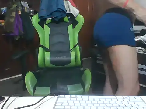 SOLESFETISHBR online show from 04-08-26, 10:22