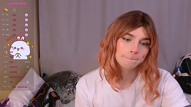 Snapshot of Alice_Hells chatting on 02-02-25, 11:18 Alice Hells online show from 02-02-25, 11:18