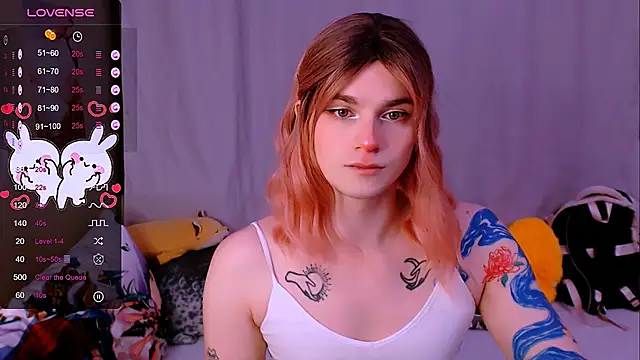 Alice Hells online show from 11-23-25, 01:32