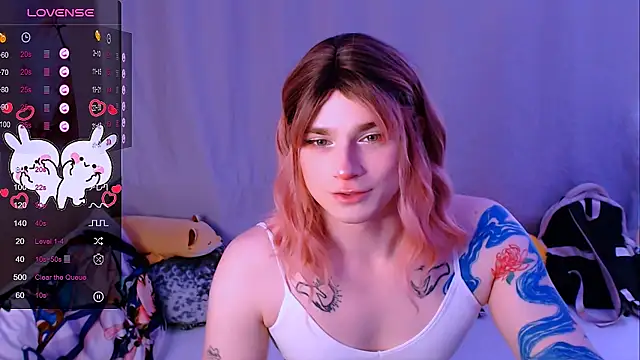 Snapshot of Alice_Hells chatting on 09-29-25, 05:14 Alice Hells online show from 09-29-25, 05:14