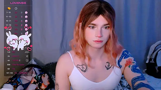 Snapshot of Alice_Hells chatting on 03-10-25, 04:28 Alice Hells online show from 03-10-25, 04:28