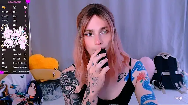 Alice Hells online show from 08-07-26, 06:52