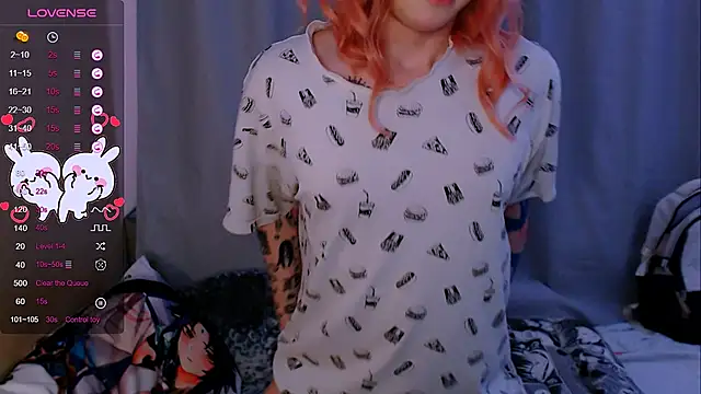 Snapshot of Alice_Hells chatting on 03-10-25, 07:33 Alice Hells online show from 03-10-25, 07:33