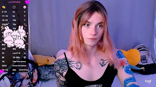 Alice Hells online show from 07-17-26, 06:32