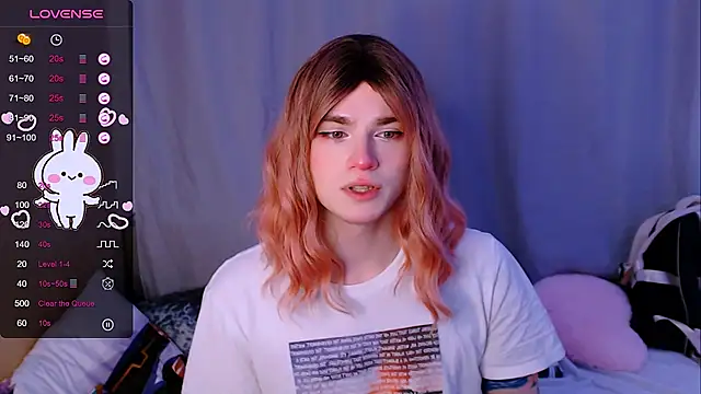 Snapshot of Alice_Hells chatting on 02-20-25, 04:50 Alice Hells online show from 02-20-25, 04:50