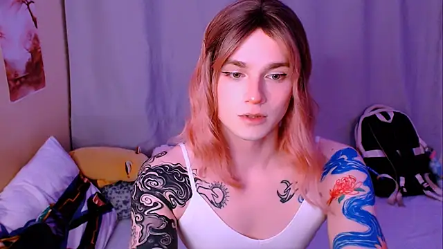 Alice Hells online show from 04-23-26, 03:46