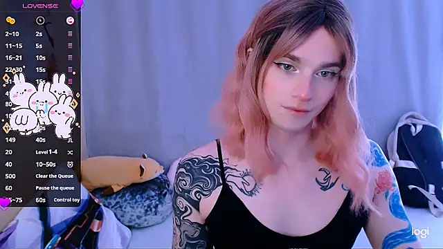 Alice Hells online show from 06-11-26, 06:43