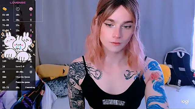 Alice Hells online show from 06-12-26, 06:11