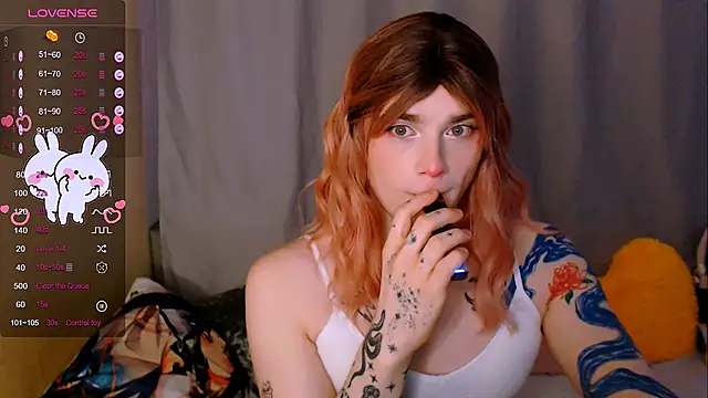 Snapshot of Alice_Hells chatting on 03-02-25, 04:28 Alice Hells online show from 03-02-25, 04:28