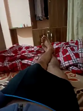 Snapshot of RRahullove69 chatting on 10-13-25, 03:46 RRahullove69 online show from 10-13-25, 03:46