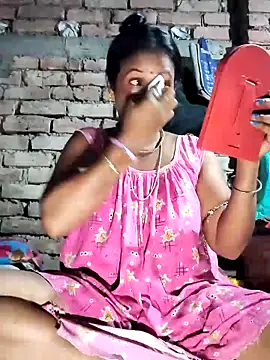 Hotty-dola online show from 09-18-25, 07:28