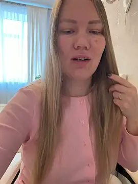 LianaCruz   online show from 04-10-26, 04:41