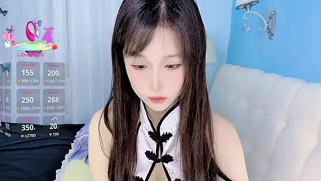 Snapshot of -Wendy__ chatting on 06-04-26, 04:28 -Wendy online show from 06-04-26, 04:28