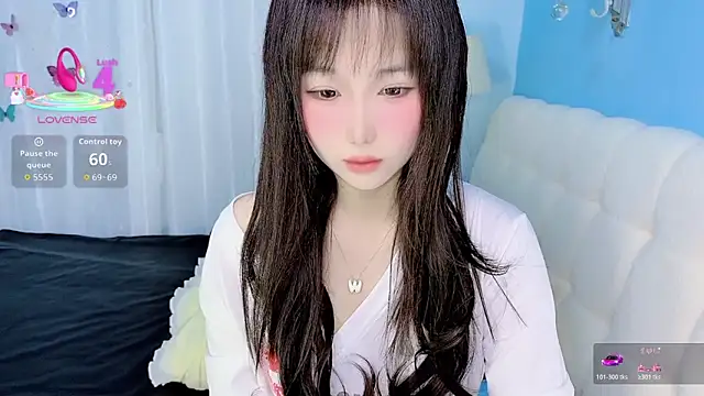 Snapshot of -Wendy__ chatting on 05-10-26, 04:16 -Wendy online show from 05-10-26, 04:16