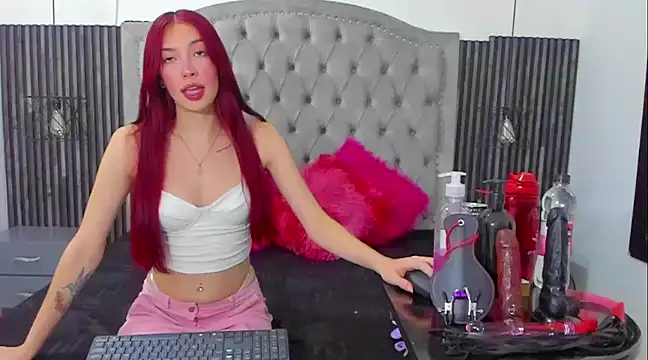 Snapshot of danna_flame chatting on 01-08-25, 09:21 danna flame online show from 01-08-25, 09:21