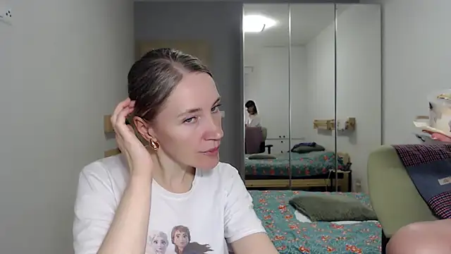 Snapshot of Pepper_mur chatting on 05-24-26, 07:25 Pepper mur online show from 05-24-26, 07:25